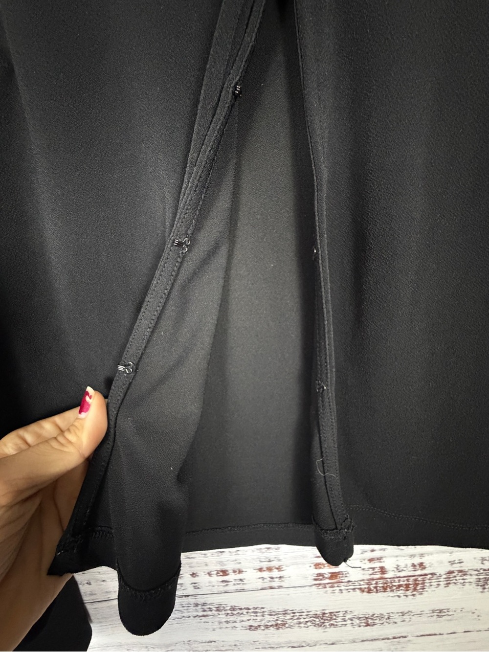 LOFT Crepe Jersey Tie Front Top – Black – Size M - Picture 4 of 8